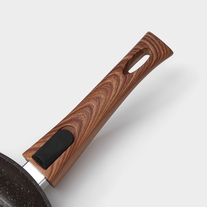 Сковорода Magistro Granit, d=24 см, съёмная ручка soft-touch, антипригарное покрытие, индукция, кованый алюминий, чёрная